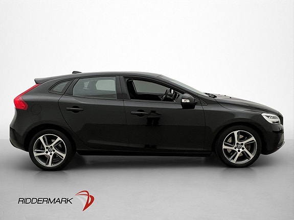 Volvo V40 9 of 28