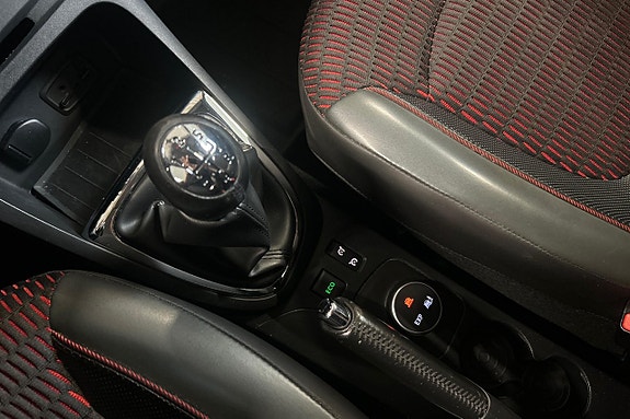 Renault Captur 23 of 26