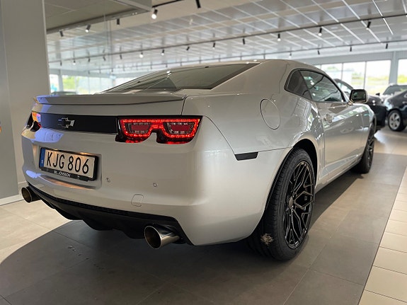 Chevrolet Camaro 5 of 23