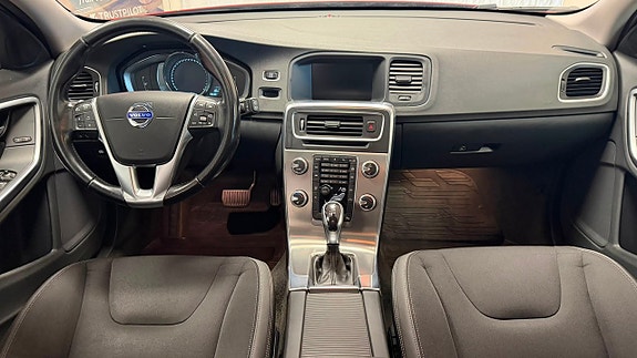 Volvo V60 10 of 15
