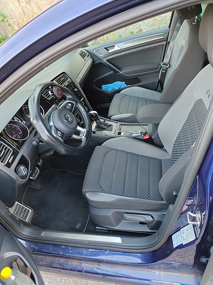 Volkswagen Golf VII 4 of 21