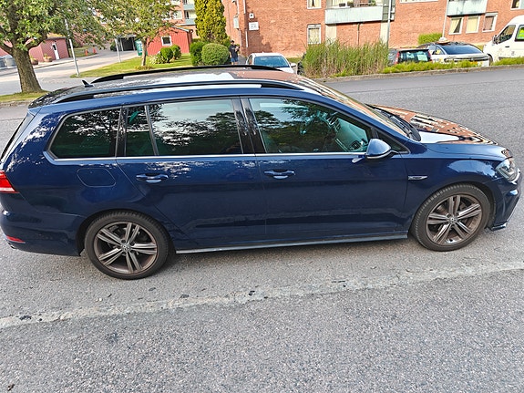 Volkswagen Golf VII 19 of 21