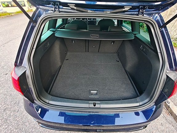Volkswagen Golf VII 7 of 21