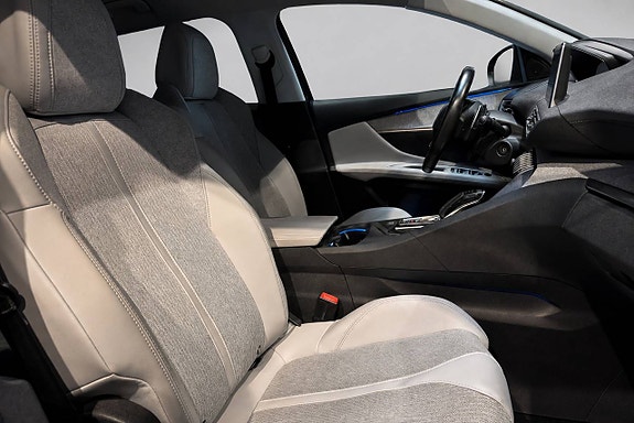 Peugeot 3008 12 of 16