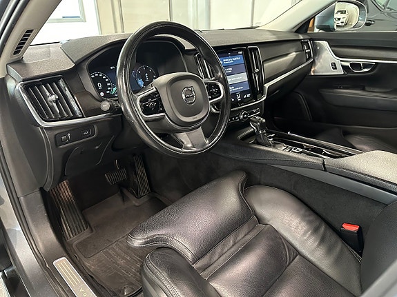 Volvo V90 Cross Country 12 of 27
