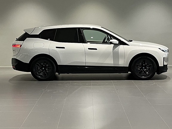 BMW iX 3 of 20