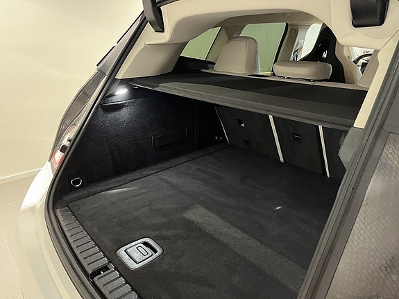 BMW iX 6 of 20