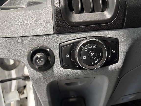 Ford Transit 23 of 25