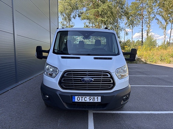 Ford Transit 8 of 25