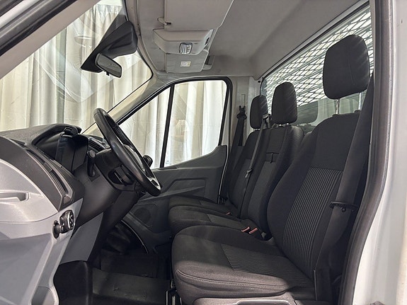 Ford Transit 13 of 25