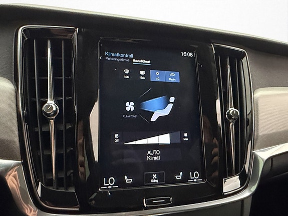 Volvo V90 21 of 30