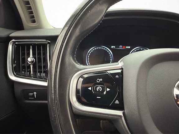 Volvo V90 15 of 30