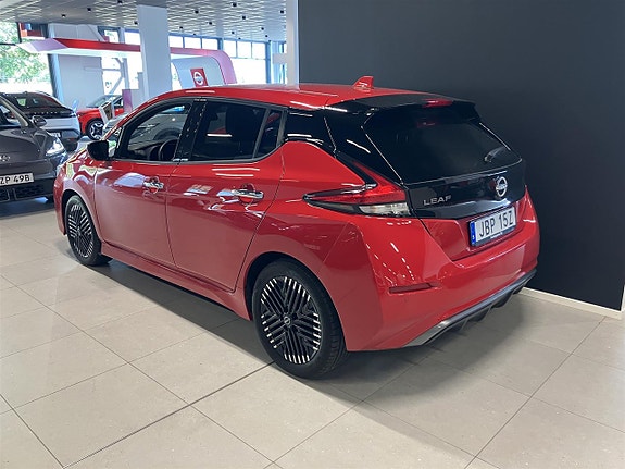 Nissan Leaf 3 of 12