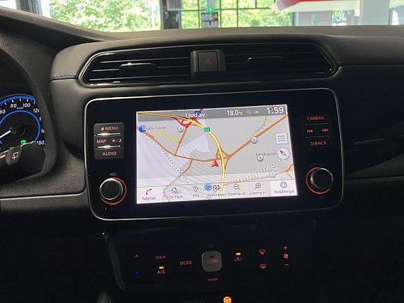 Nissan Leaf 12 of 12