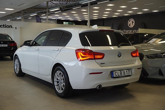 BMW 118d 3 of 13