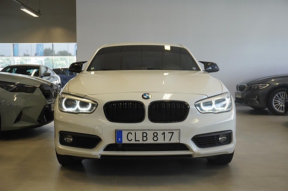 BMW 118d 2 of 13