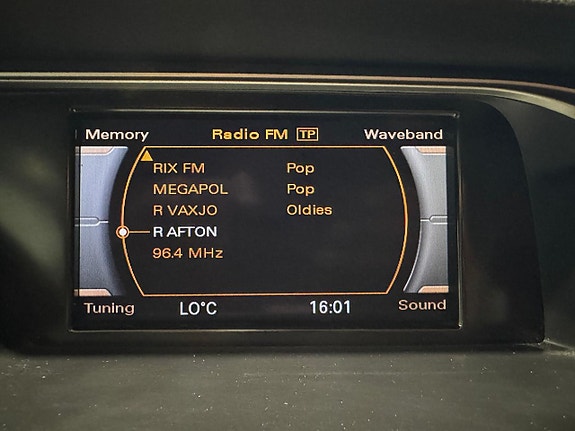 Audi A4 12 of 17