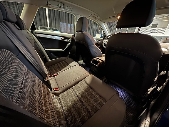 Audi A4 7 of 17