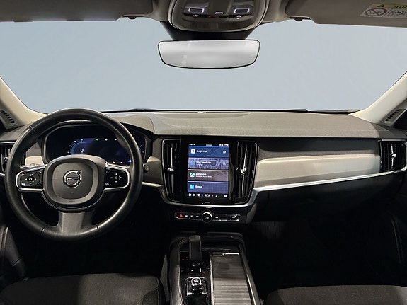 Volvo V90 Cross Country 8 of 21
