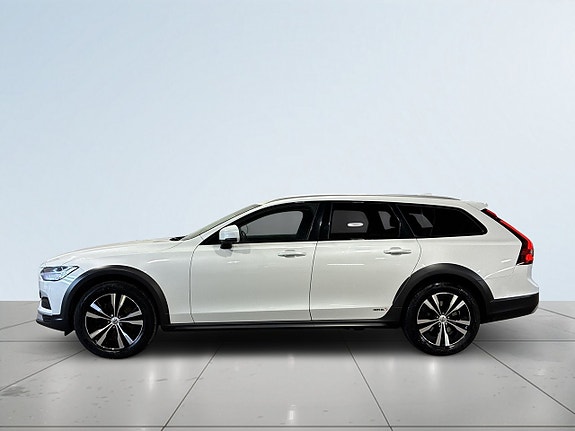 Volvo V90 Cross Country 3 of 21