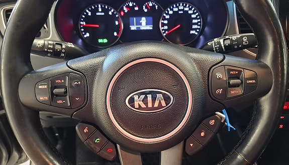 Kia Carens 24 of 26