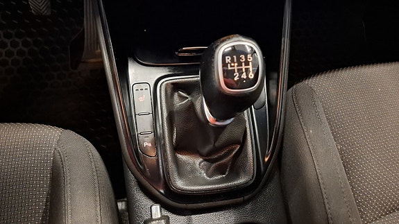 Kia Carens 19 of 26