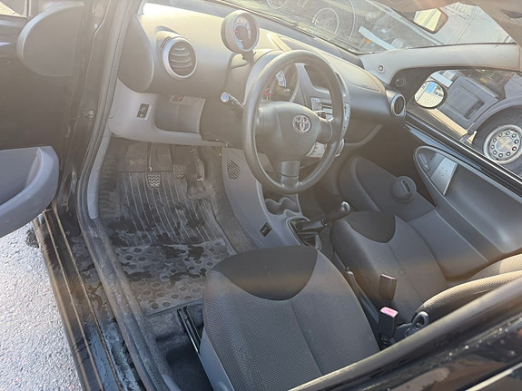 Toyota Aygo 10 of 10