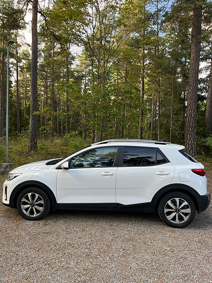 Kia Stonic 2 of 4