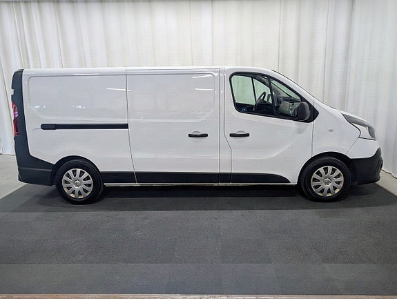 Renault Trafic 5 of 12