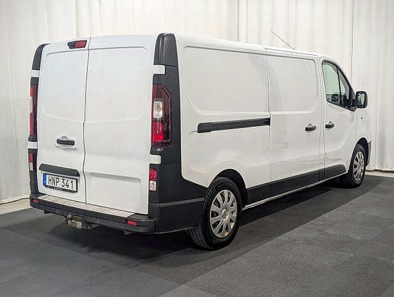 Renault Trafic 4 of 12