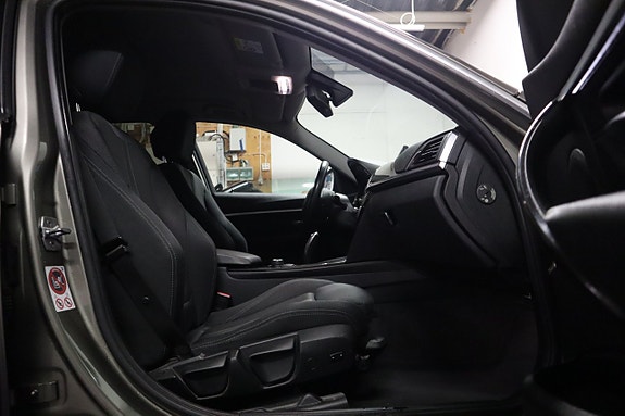 BMW 320d 13 of 25