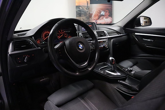 BMW 320d 11 of 25