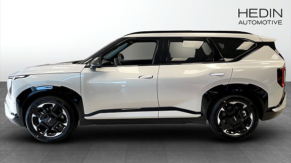 Kia EV5 4 of 12