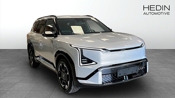 Kia EV5 3 of 12