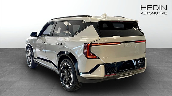 Kia EV5 6 of 12