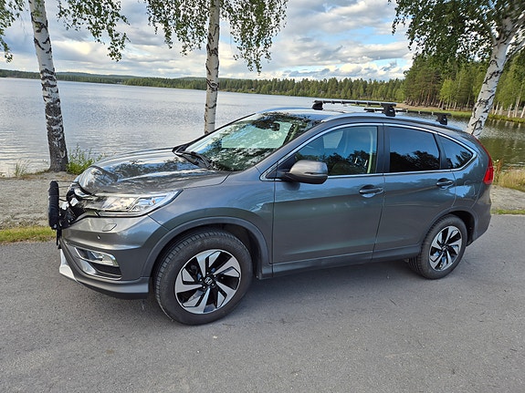 Honda CR-V 3 of 8