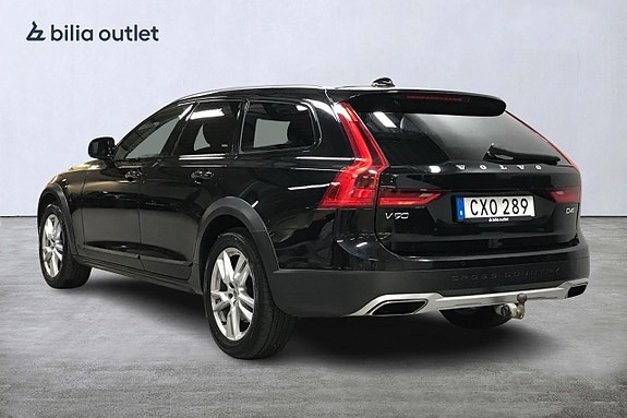 Volvo V90 Cross Country 8 of 28
