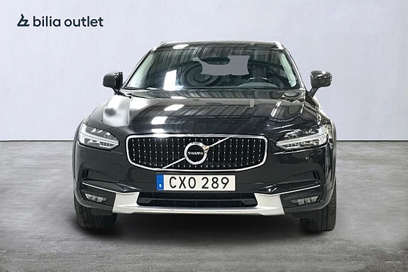 Volvo V90 Cross Country 3 of 28