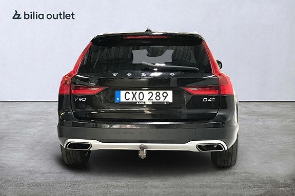 Volvo V90 Cross Country 7 of 28
