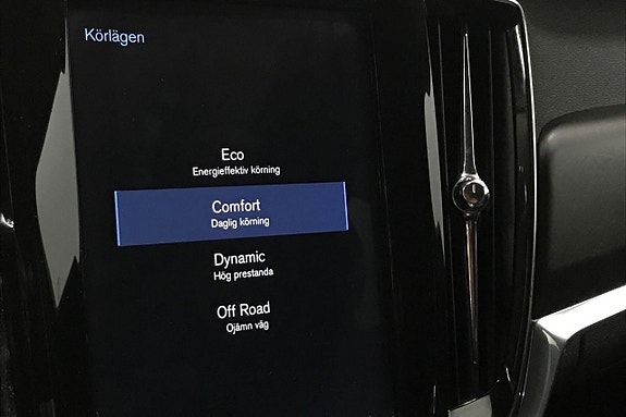 Volvo V90 Cross Country 21 of 28
