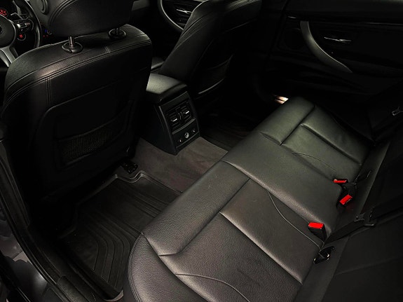 BMW 320d 19 of 19