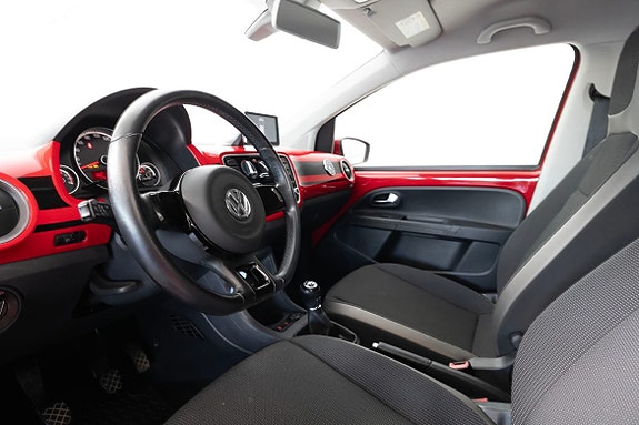 Volkswagen UP! 16 of 21