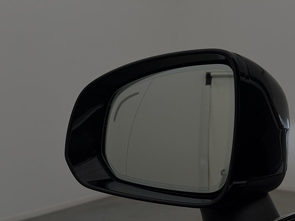 Volvo XC90 16 of 30