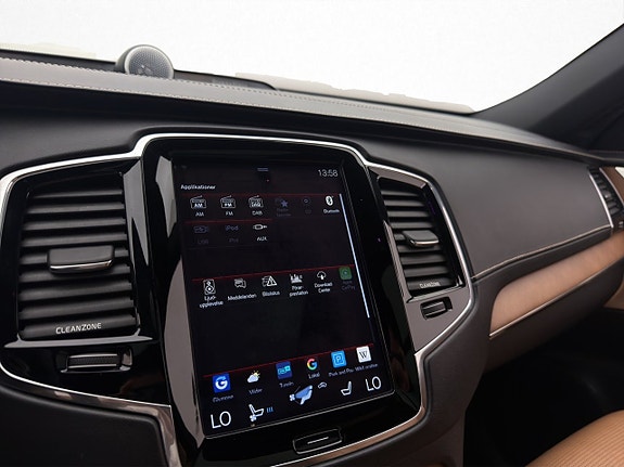 Volvo XC90 28 of 30