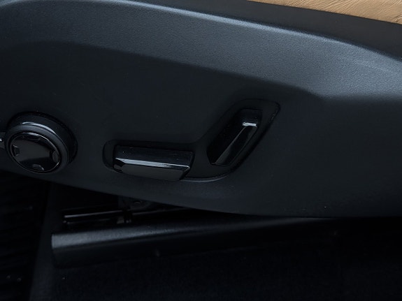 Volvo XC90 13 of 30