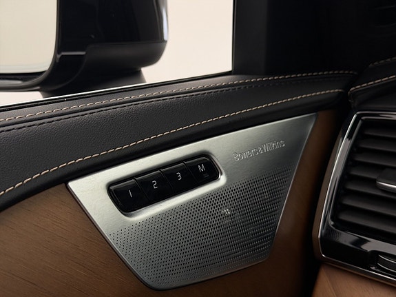 Volvo XC90 17 of 30