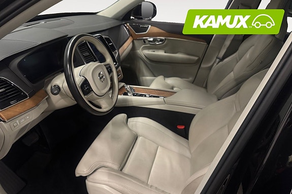 Volvo XC90 9 of 26