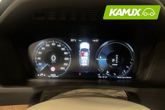 Volvo XC90 12 of 26