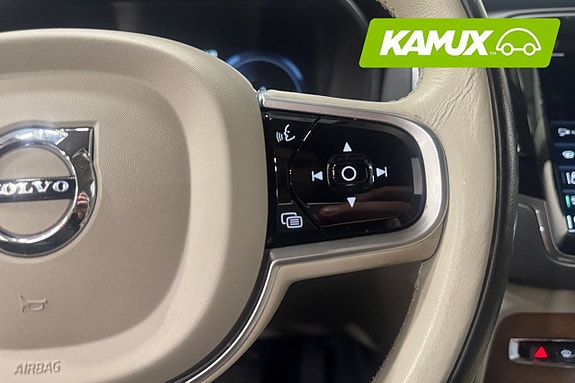 Volvo XC90 26 of 26