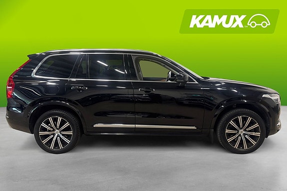 Volvo XC90 2 of 26